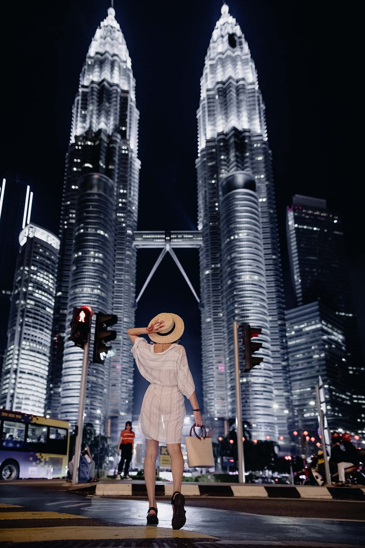 Tháp đôi Petronas năm 2026
